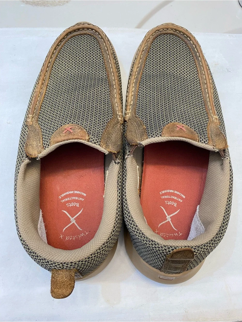 Twisted X Men’s Slip On driving casual loafers Size 11M good condition clean